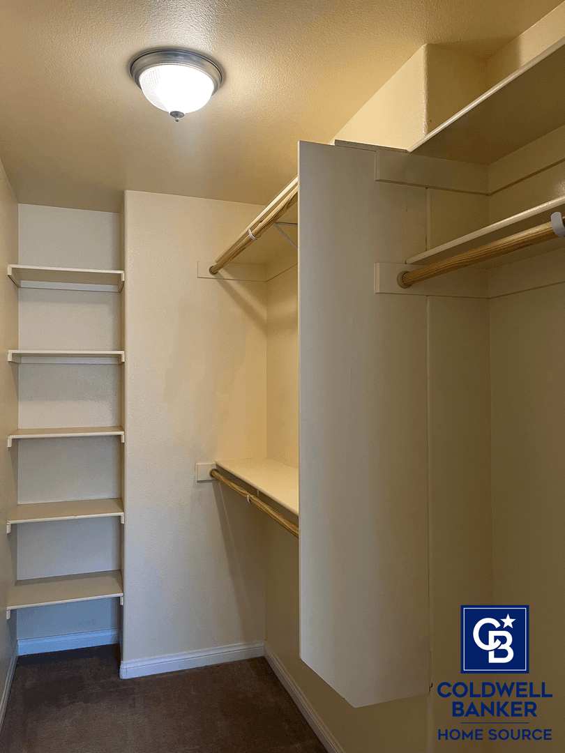 Apple Valley Apartment: 16181 Tuscola Rd