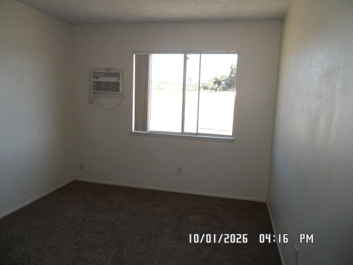 Apple Valley Apartment: 18344 Taloga Road