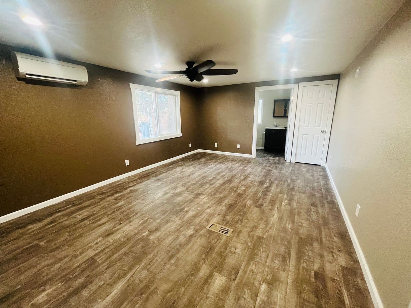 Yermo House: 37416 Indian Ave