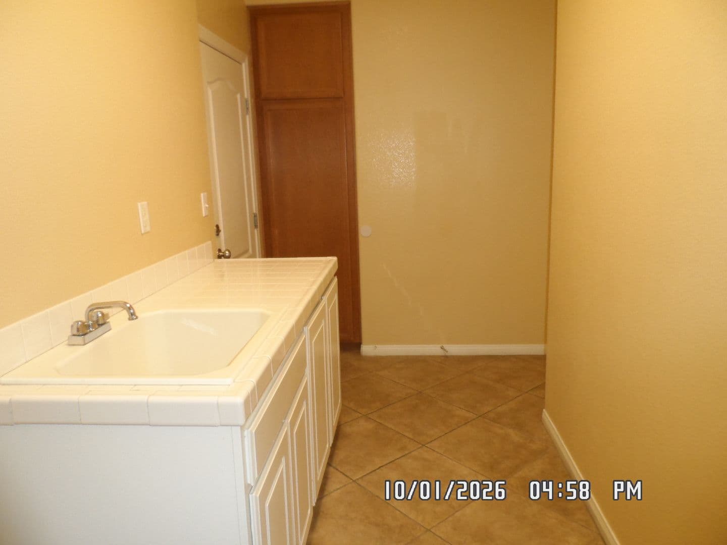 Victorville House: 13160 Banning Street