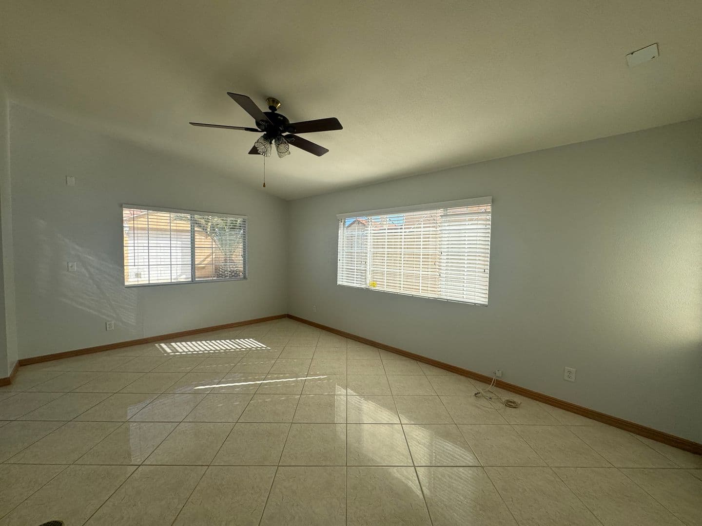 Victorville House: 12715 Sundown Rd.