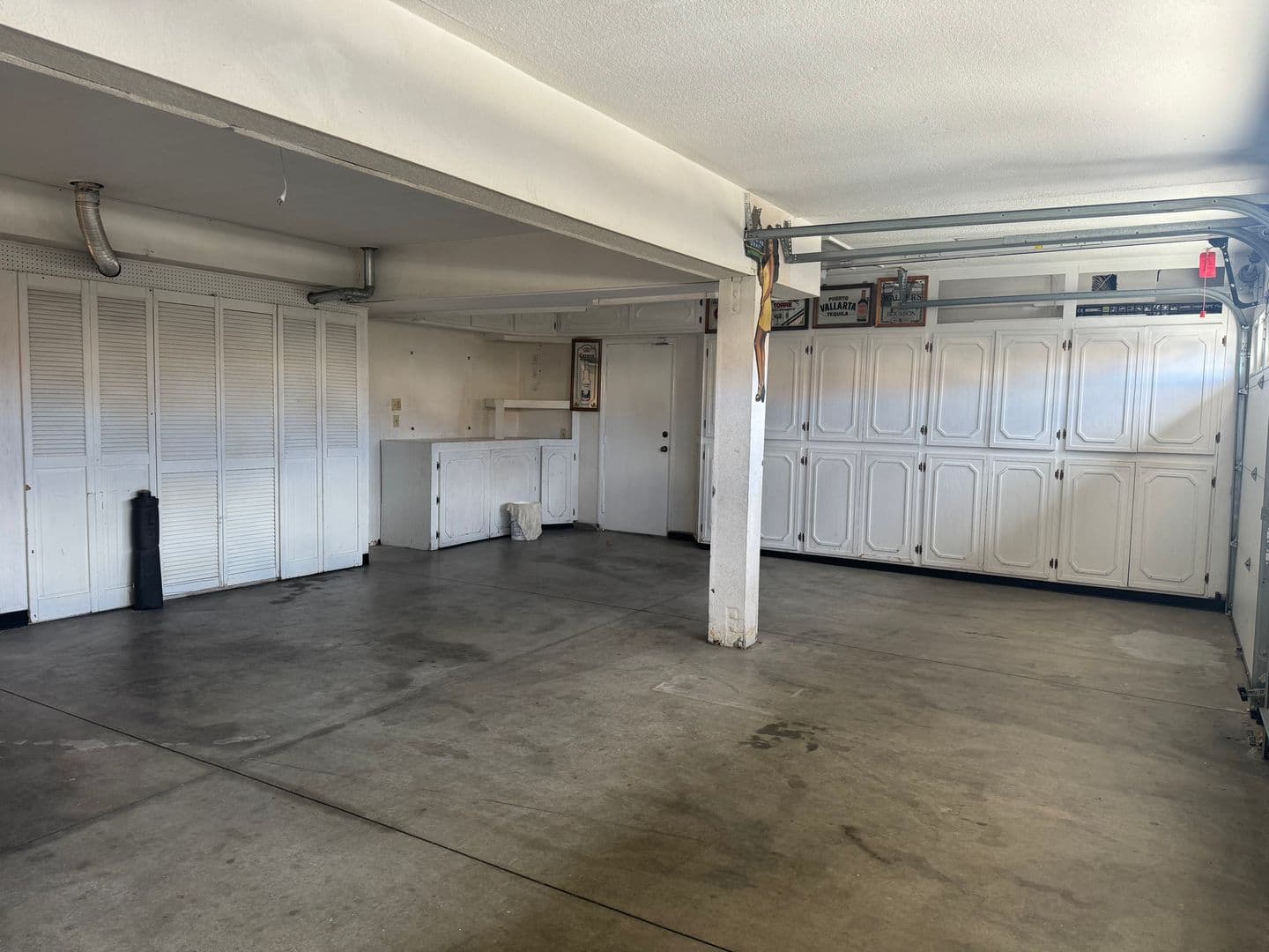 Victorville House: 12715 Sundown Rd.