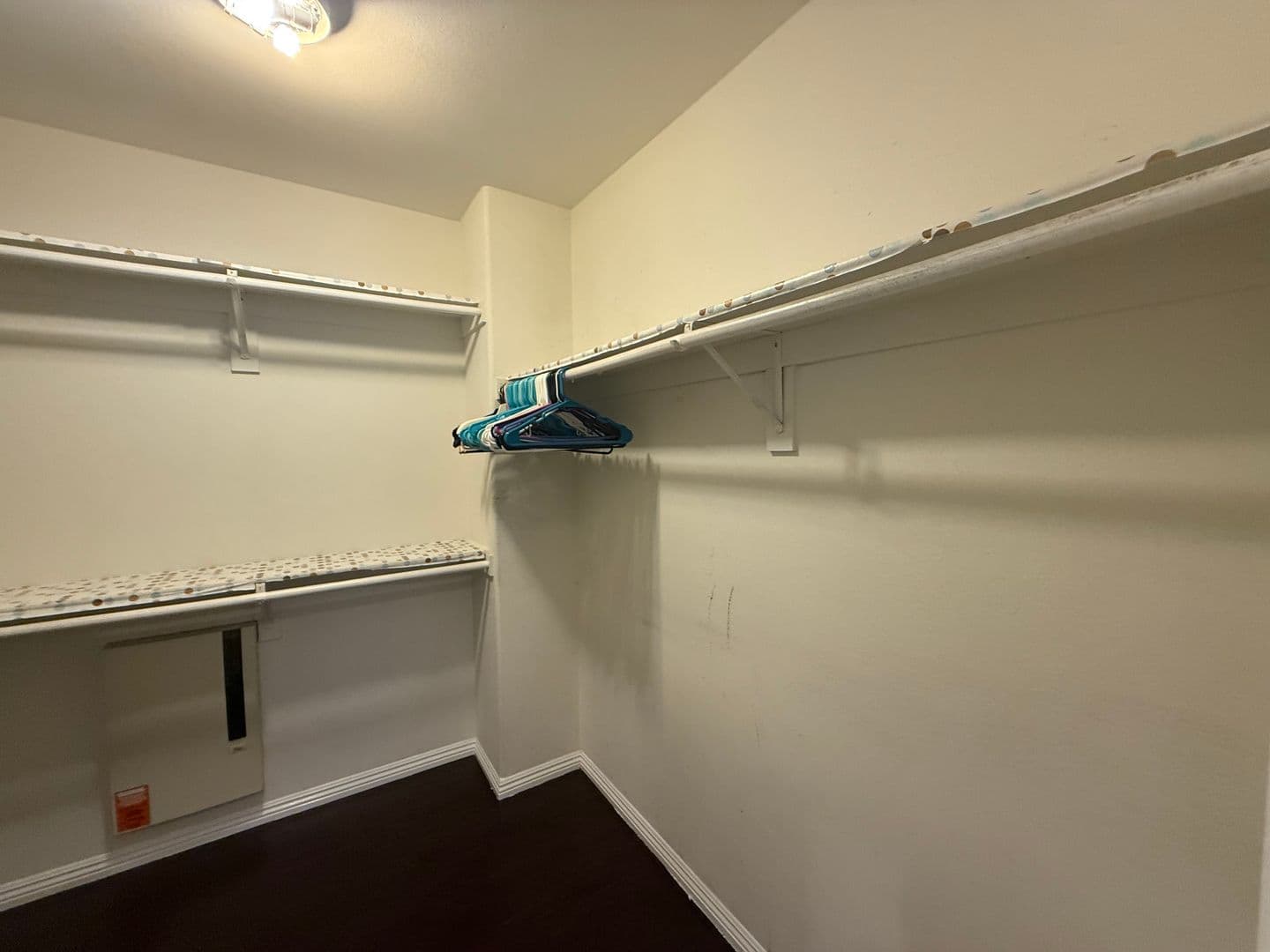 Hesperia House: 12951 Susanville St