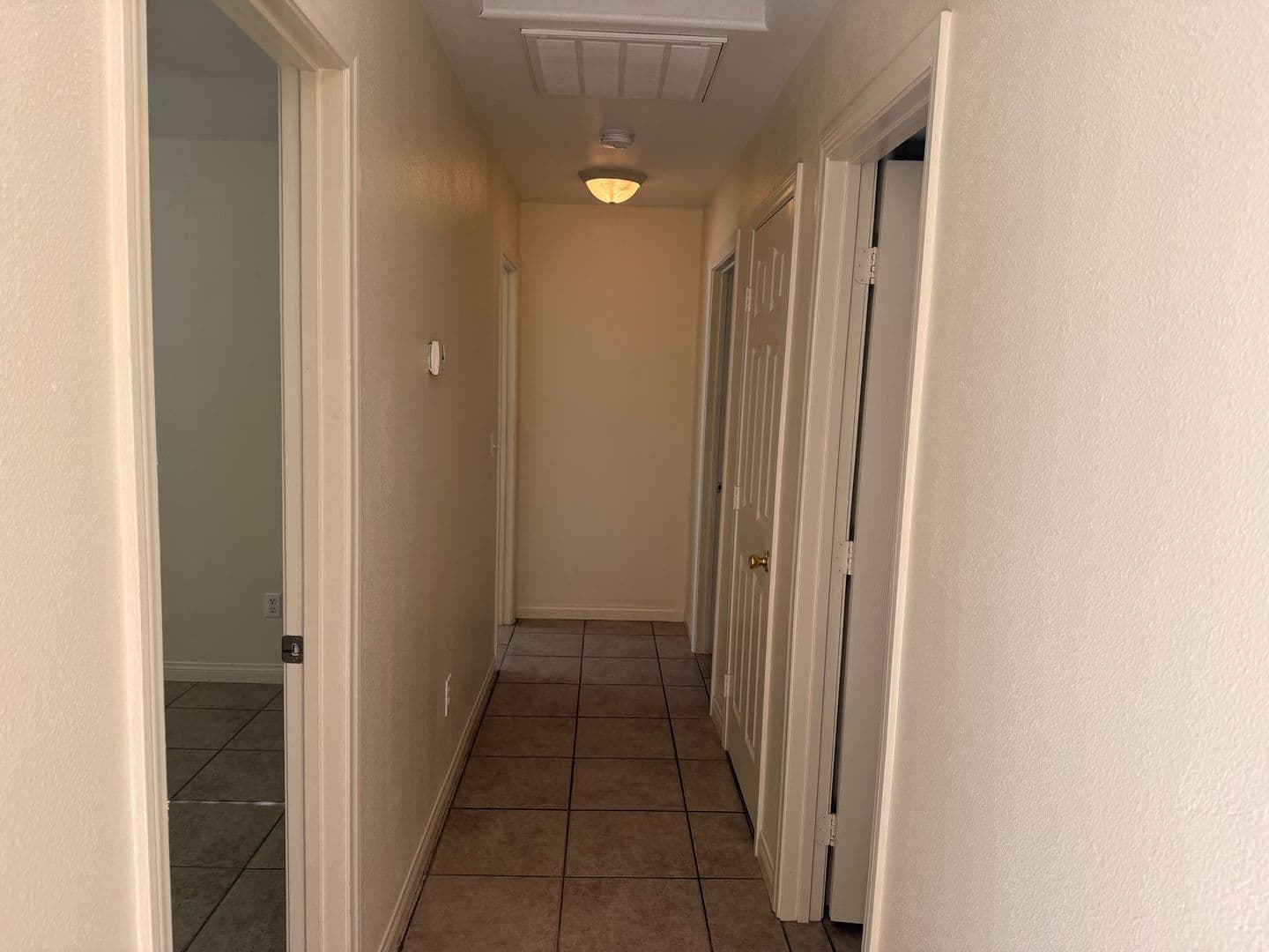 Oro Grande House: 21544 National Trails Hwy