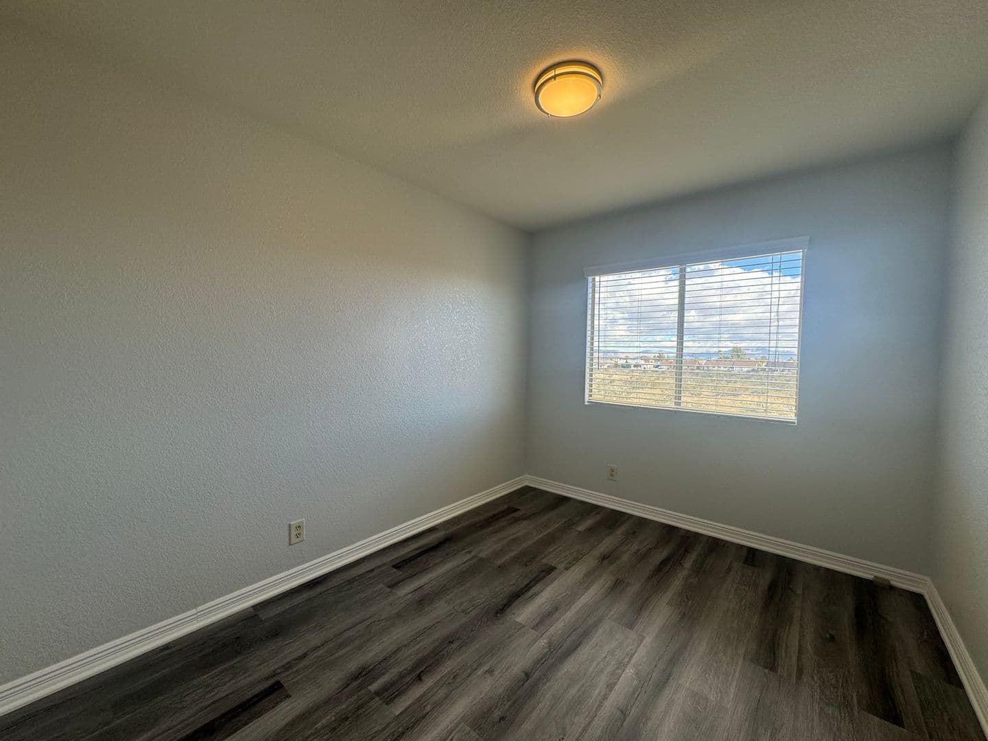 Victorville House: 12715 Sundown Rd.