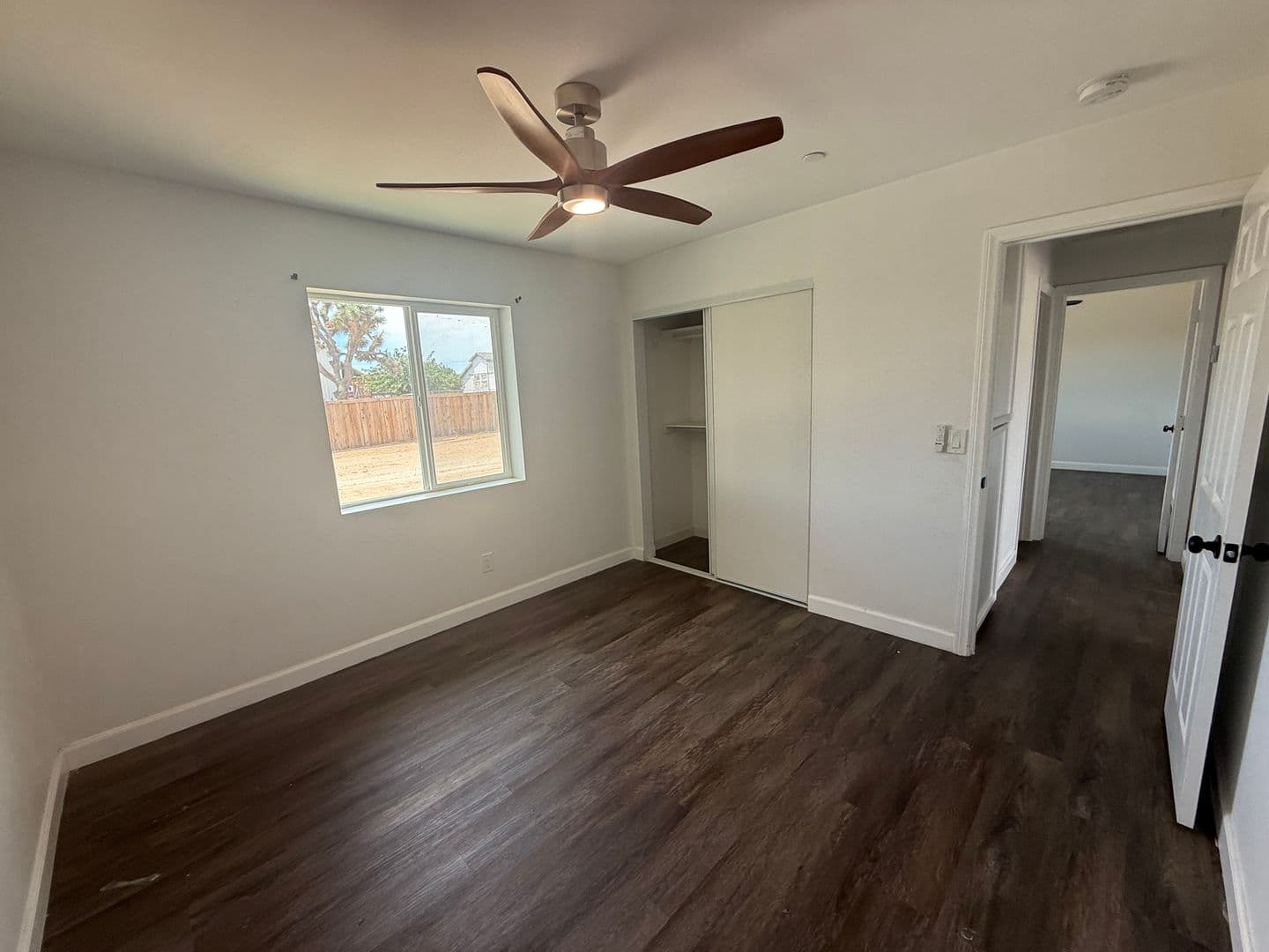 Oak Hills House: 12977 Cactus St