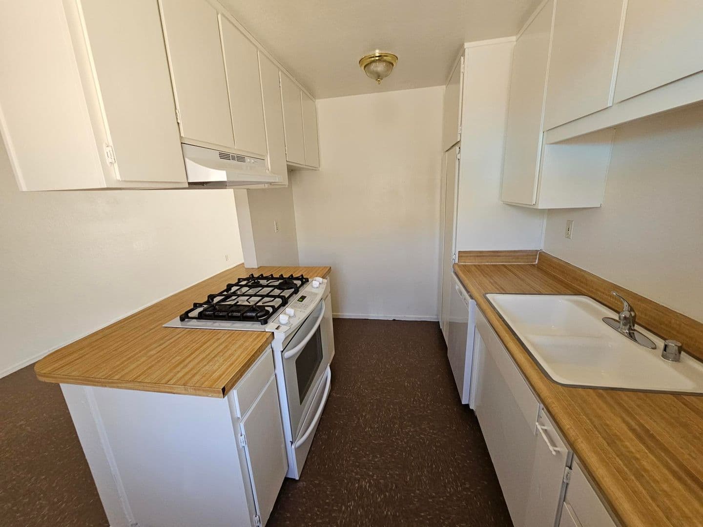Apple Valley Apartment: 16010 Serrano Road