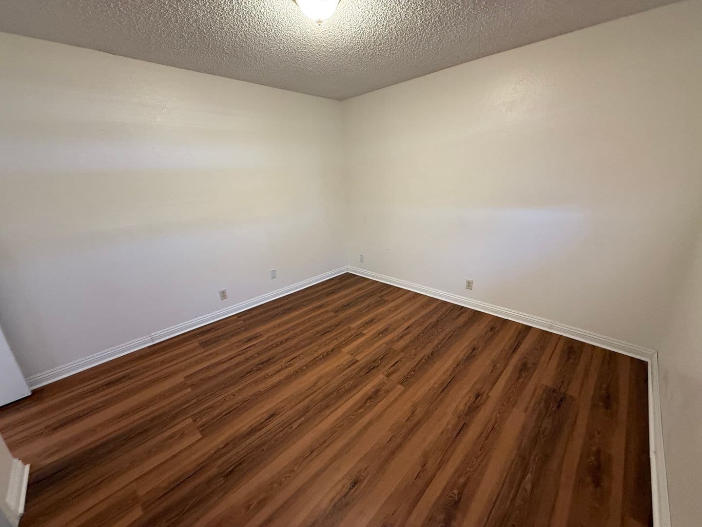 Apple Valley Apartment: 20788 Thunderbird Road
