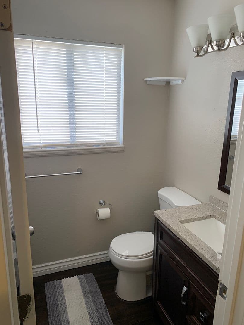 Victorville House: 16185 Tawney Ridge Ln