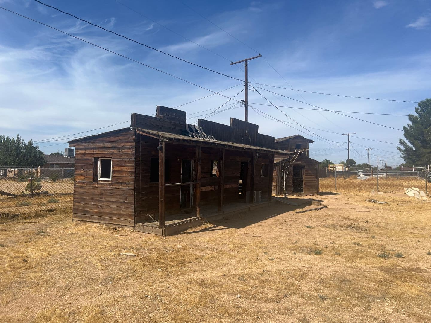 Apple Valley House: 22347 Tehama Road