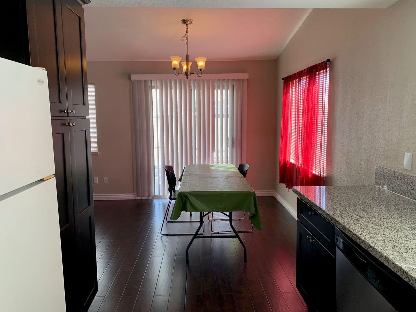 Victorville House: 16185 Tawney Ridge Ln