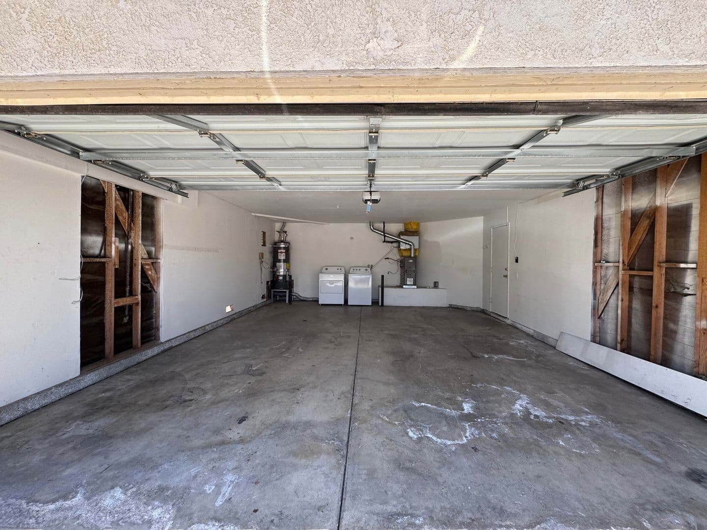 Adelanto House: 10624 Palmyra Street