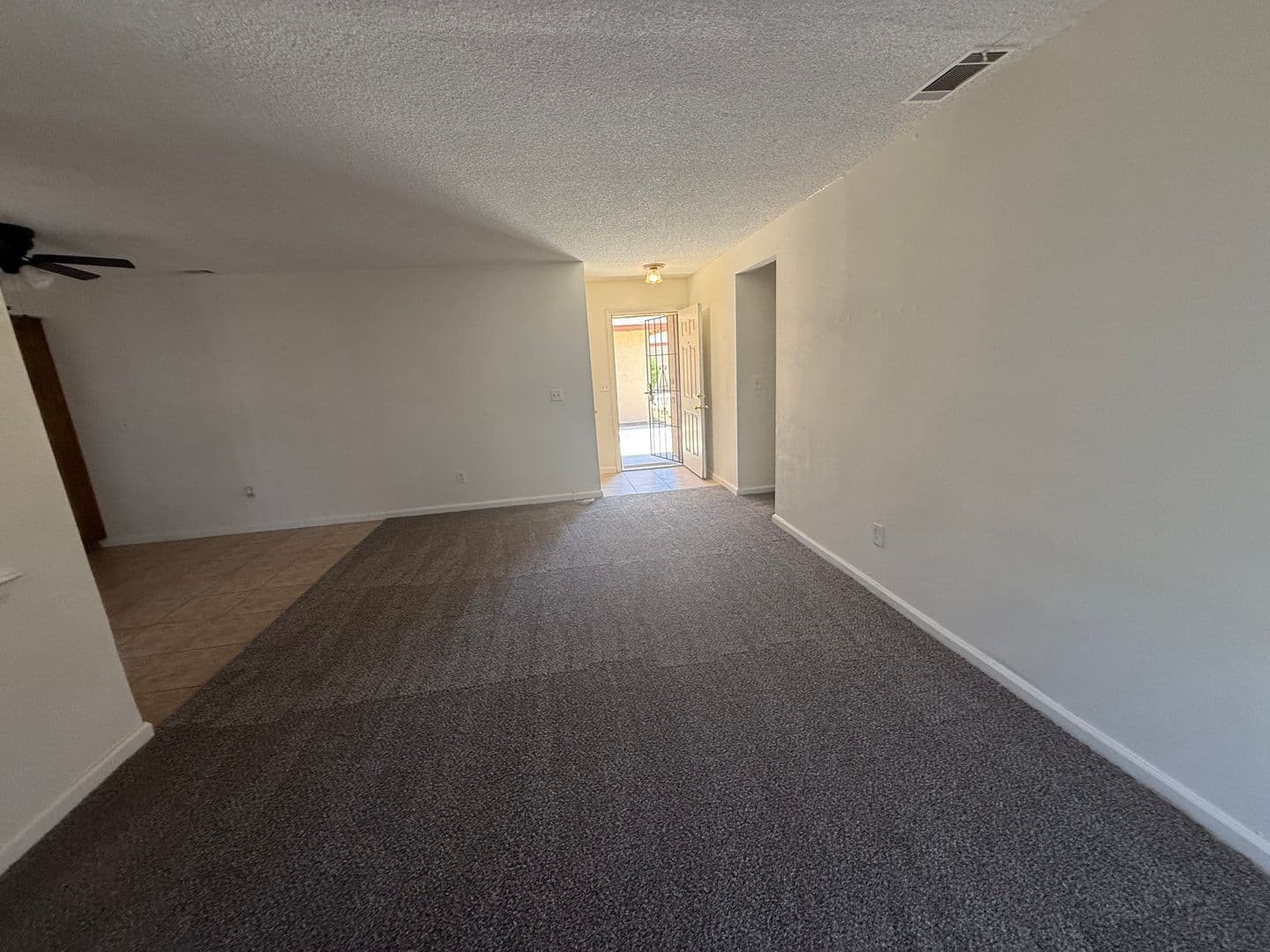Apple Valley Apartment: 20318 Thunderbird