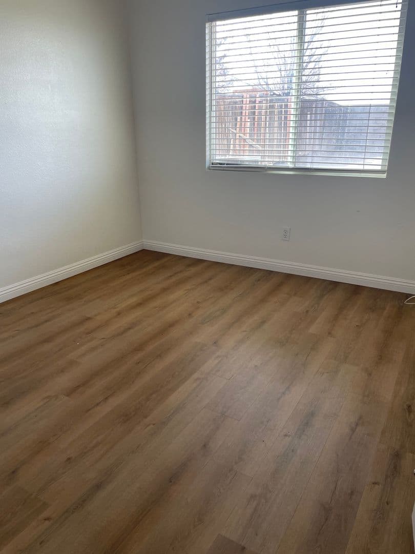 Victorville House: 12866 Brookdale St