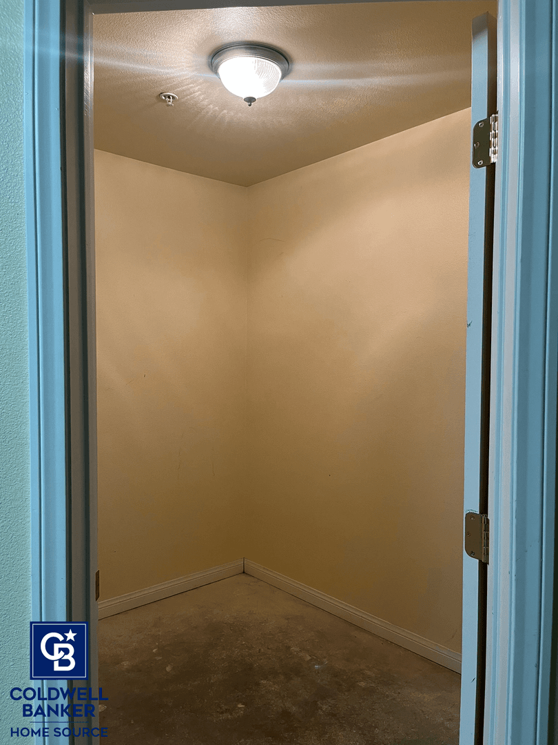 Apple Valley Apartment: 16181 Tuscola Rd