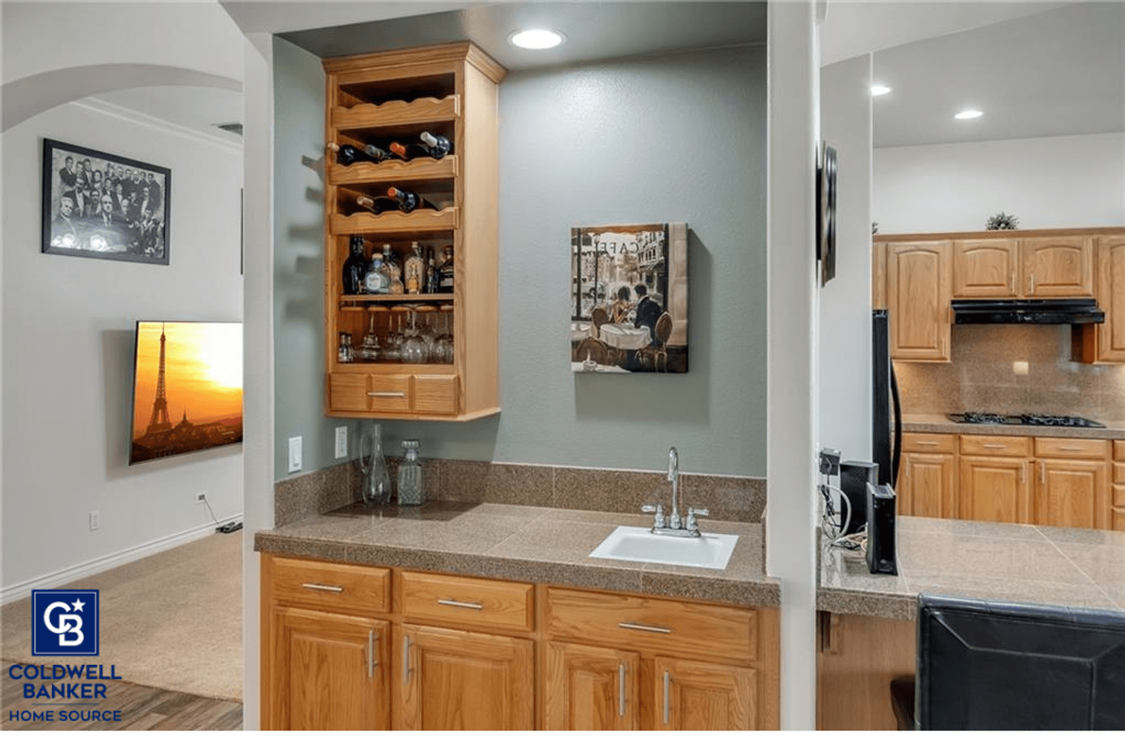 Apple Valley House: 19274 Kanbridge St.