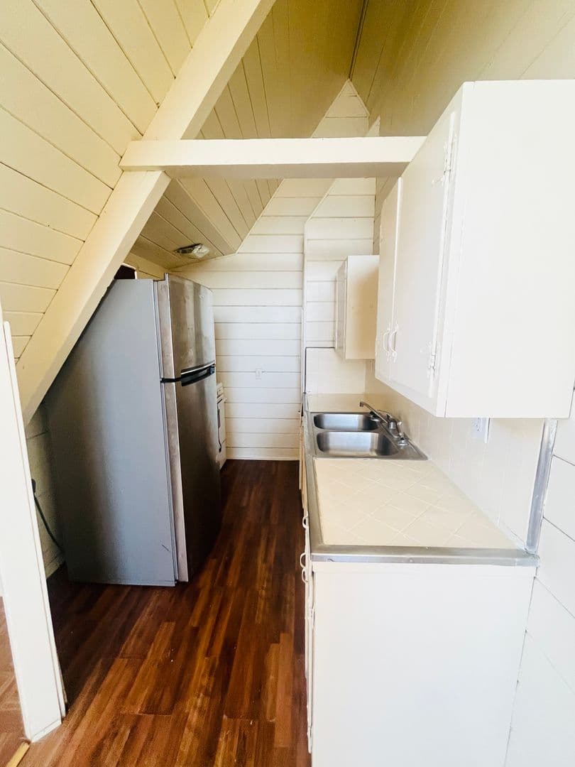 Barstow Apartment: 25563 W. Main St