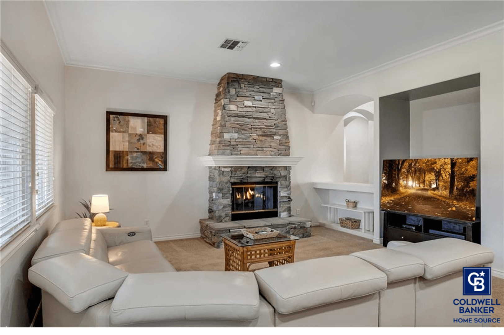 Apple Valley House: 19274 Kanbridge St.