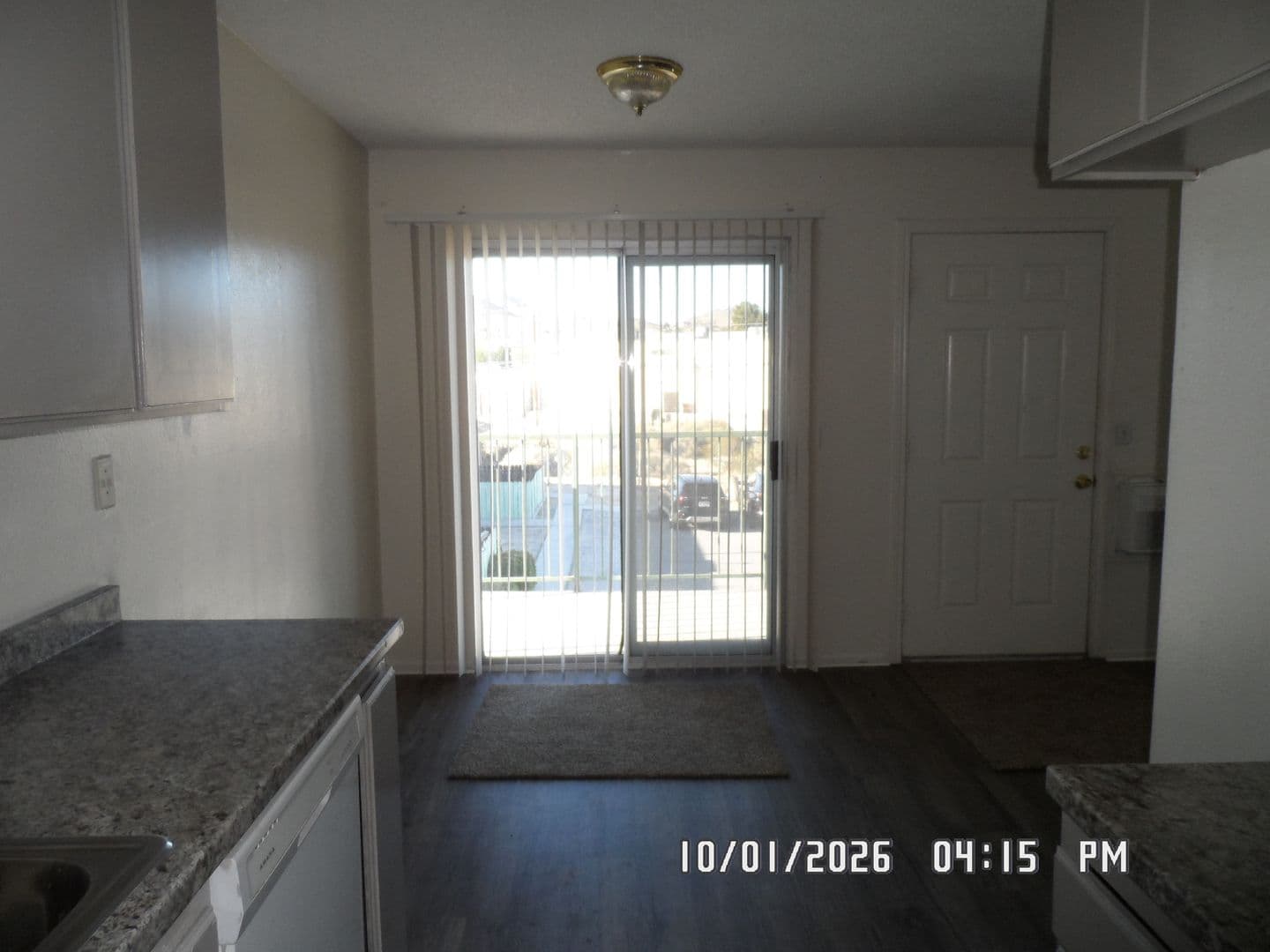 Apple Valley Apartment: 18344 Taloga Road