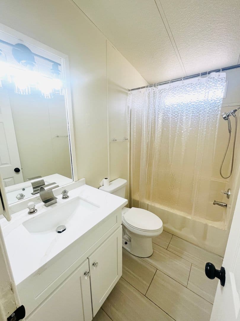 Newberry Springs House: 36924 Coyote Lake Rd