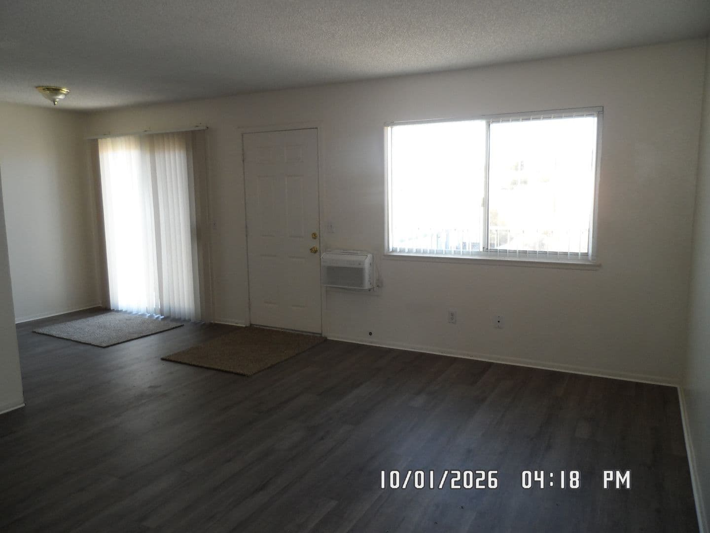 Apple Valley Apartment: 18344 Taloga Road