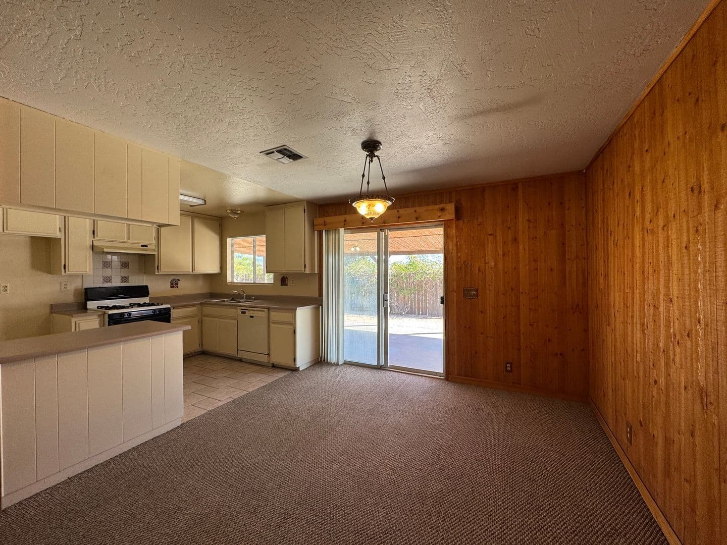 Hesperia House: 19172 Goleta Street