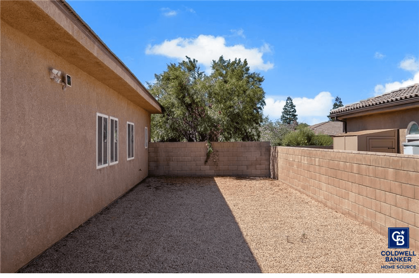 Apple Valley House: 19274 Kanbridge St.