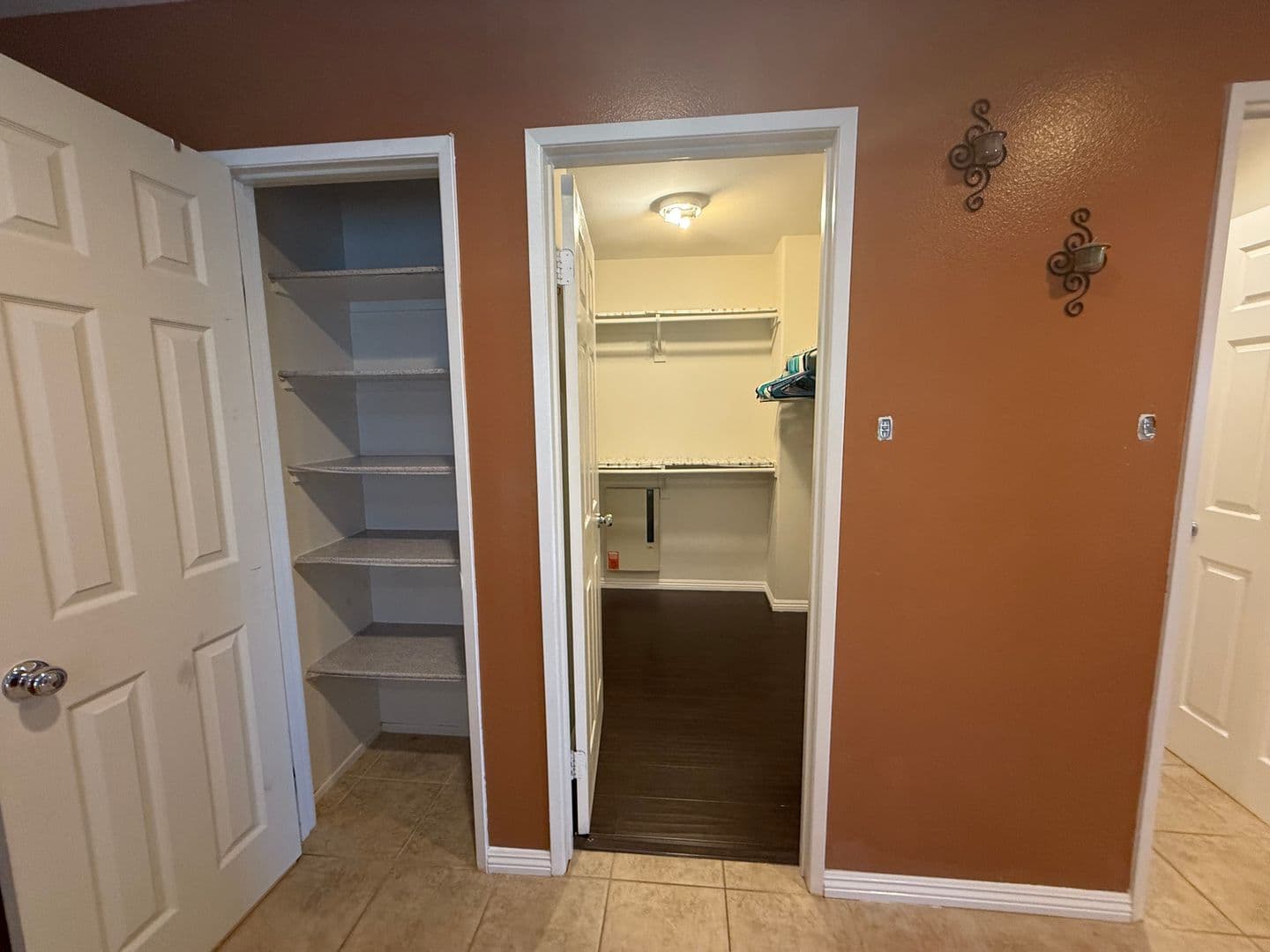 Hesperia House: 12951 Susanville St