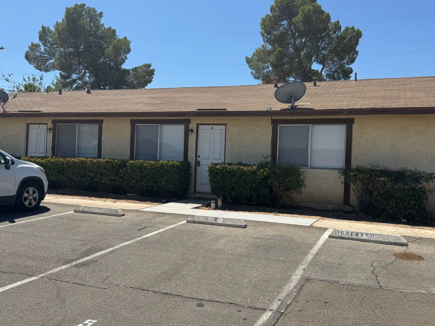 Apple Valley Apartment: 15757 Olalee Road