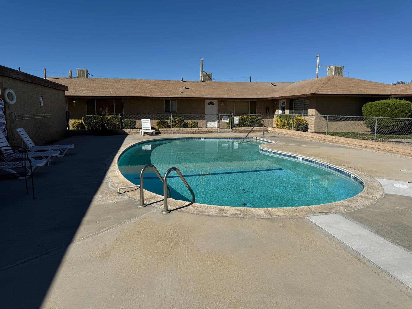 Apple Valley Apartment: 20788 Thunderbird Road