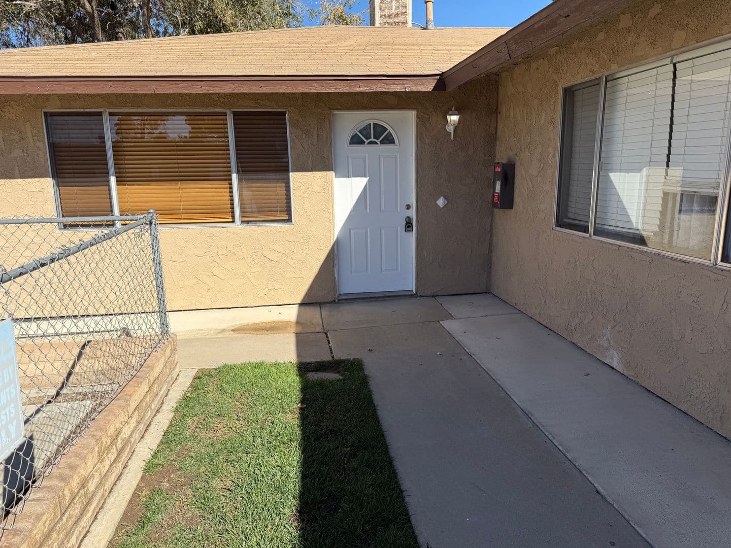 Apple Valley Apartment: 20788 Thunderbird Road