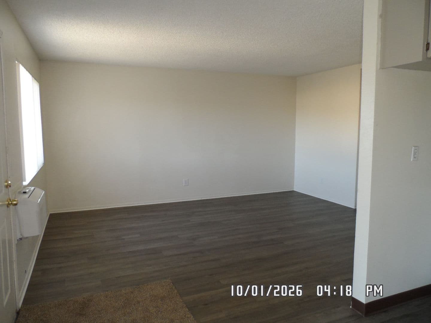 Apple Valley Apartment: 18344 Taloga Road