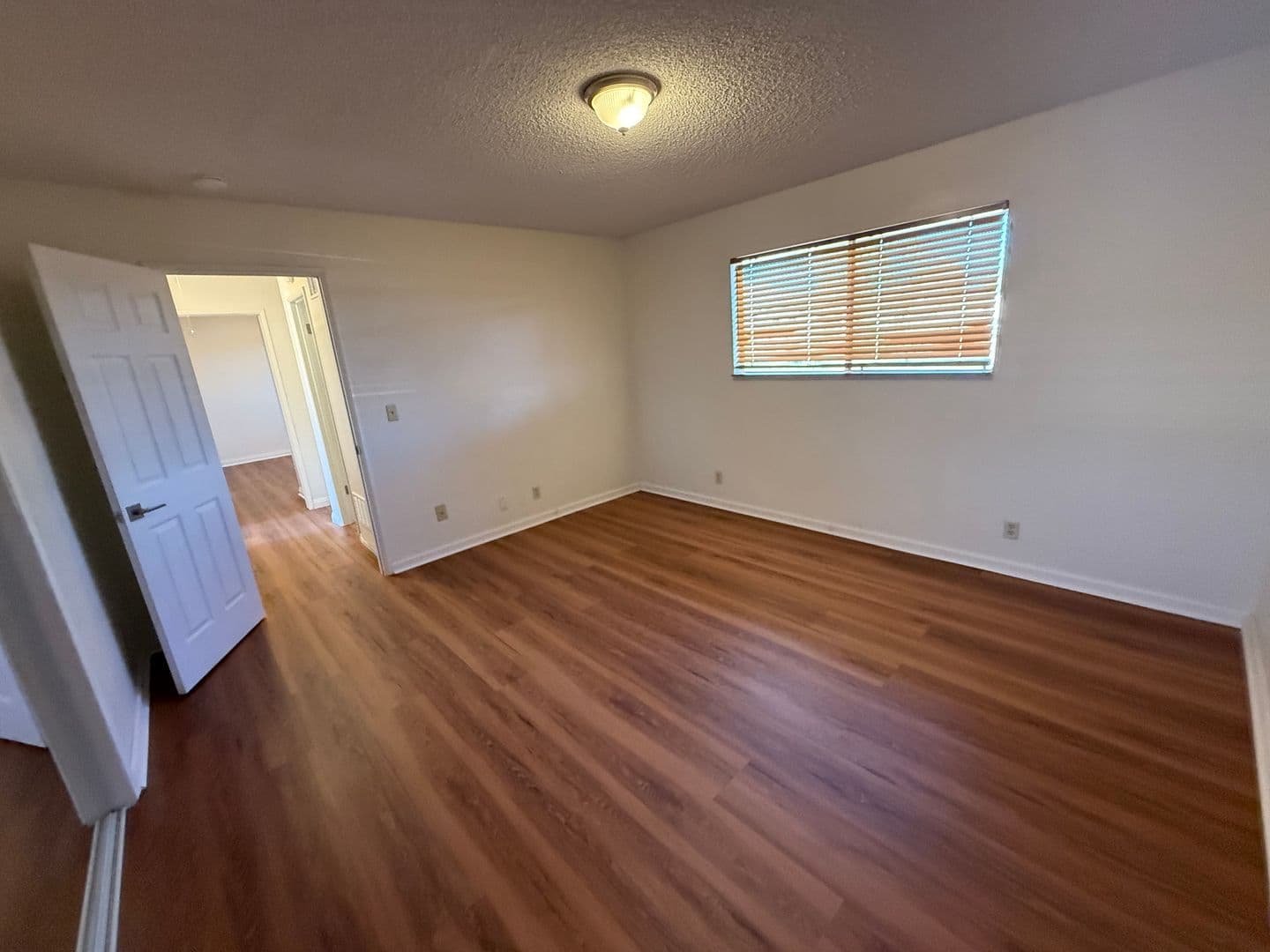 Apple Valley Apartment: 20788 Thunderbird Road