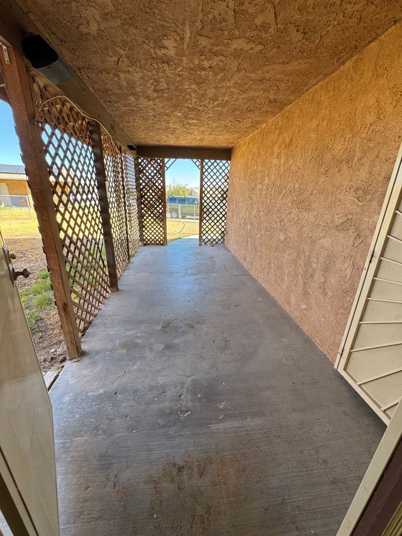 barstow House: 2032 Notre Dame ct