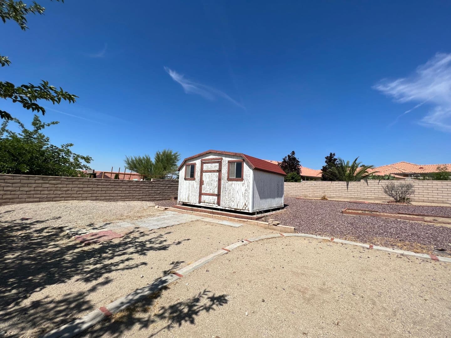 Apple Valley House: 16306 Kasota Road