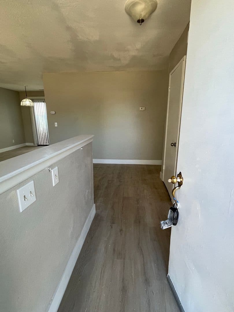 Apple Valley House: 20460 RImrock Road #1