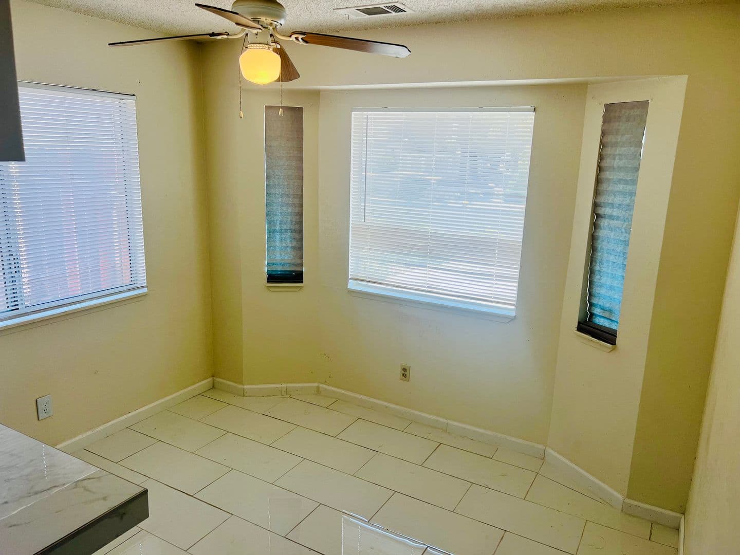 Victorville House: 13330 Stoneridge Dr.
