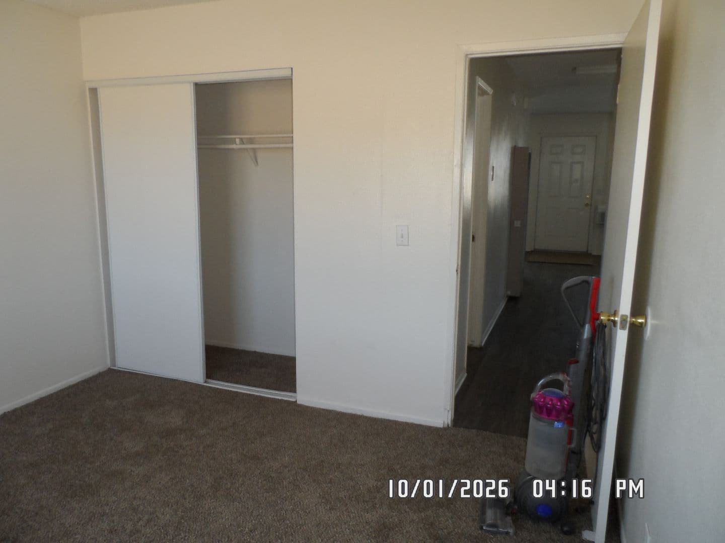 Apple Valley Apartment: 18344 Taloga Road