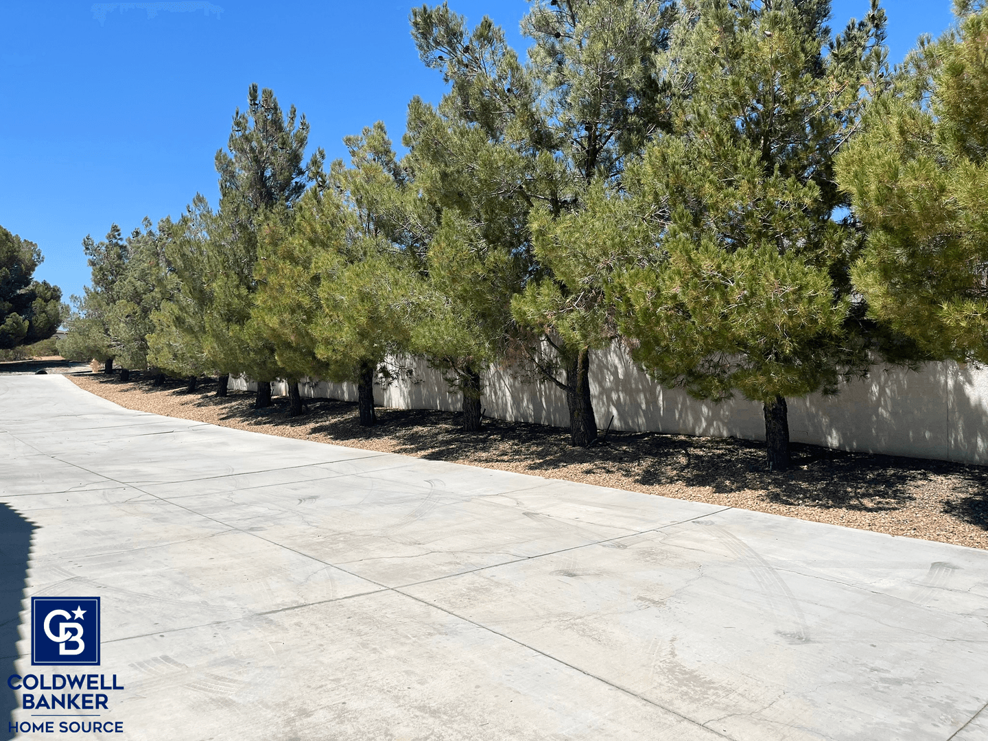 Apple Valley Apartment: 16181 Tuscola Rd