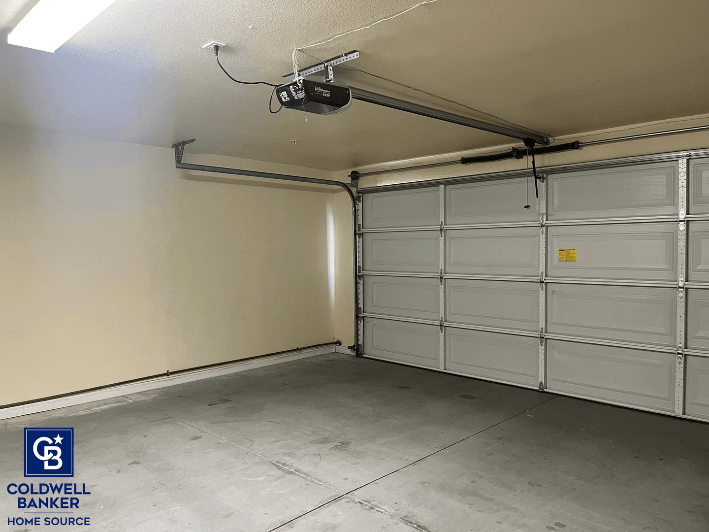 Apple Valley Apartment: 16181 Tuscola Rd