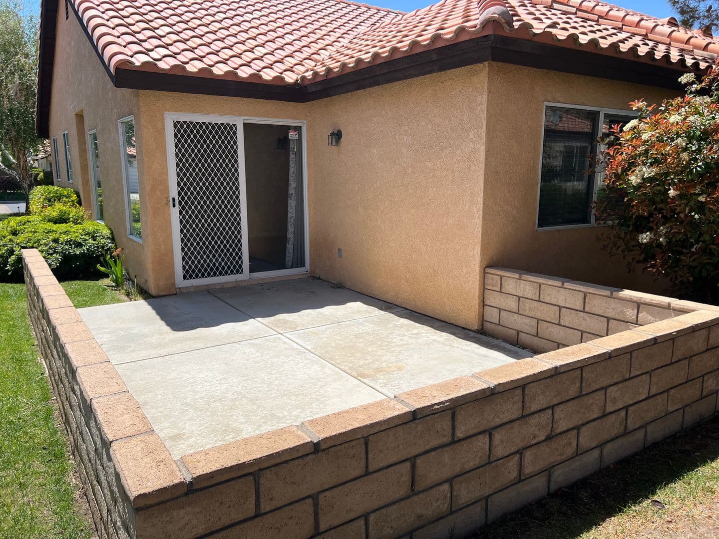Apple Valley House: 11531 Oak Street