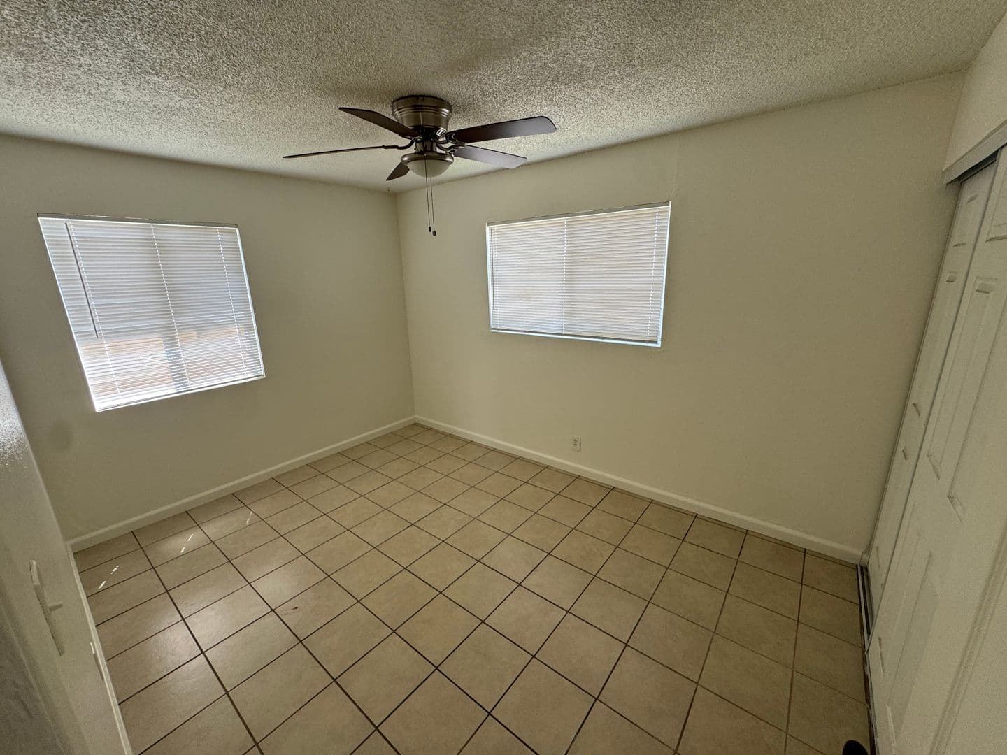 Covina Apartment: 501 E. Hurst St