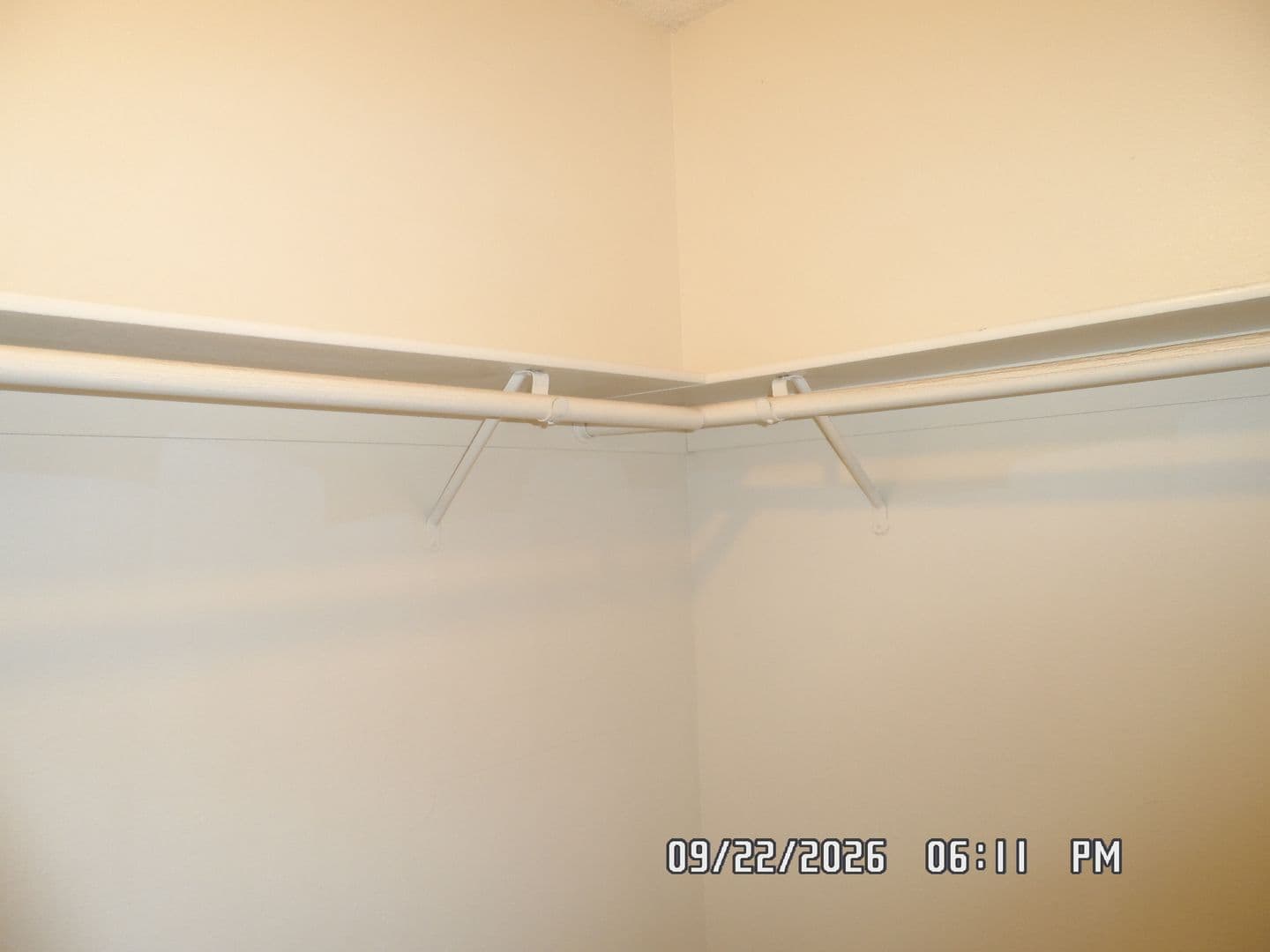 Apple Valley Apartment: 18344 Taloga Road