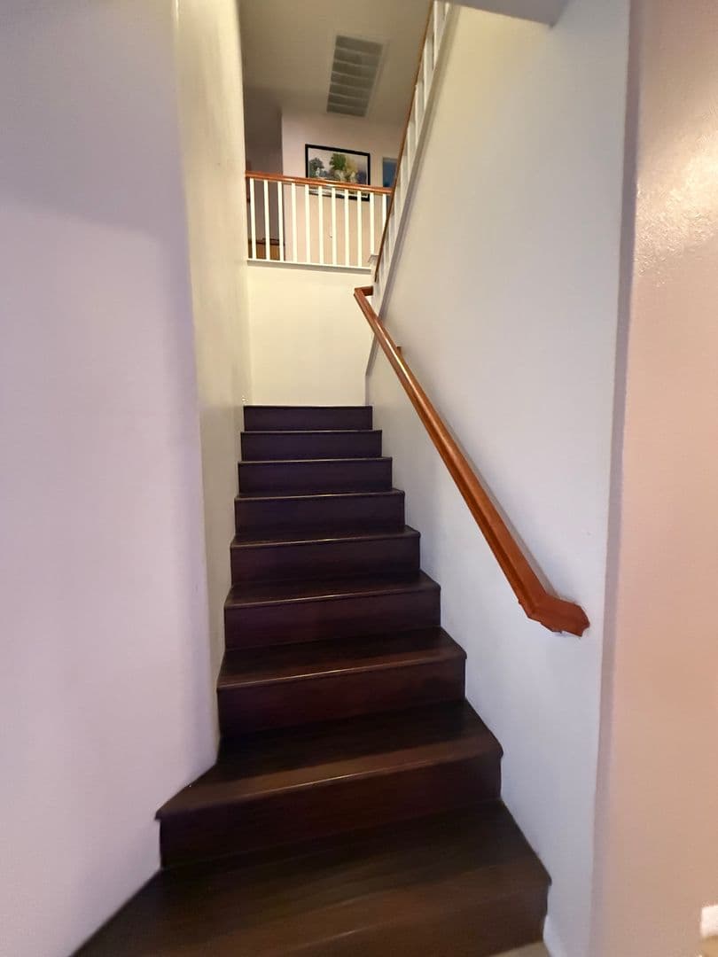 Hesperia House: 12951 Susanville St