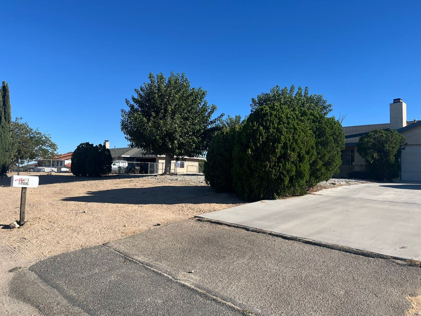 Victorville House: 16413 Solvang Ave.