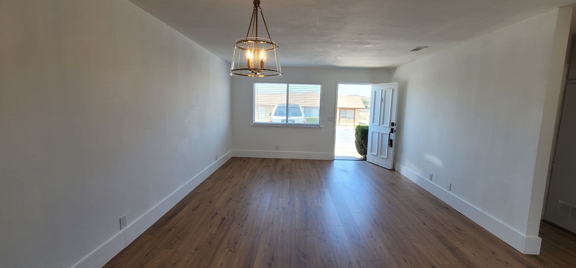 Apple Valley Apartment: 15757 Olalee Road