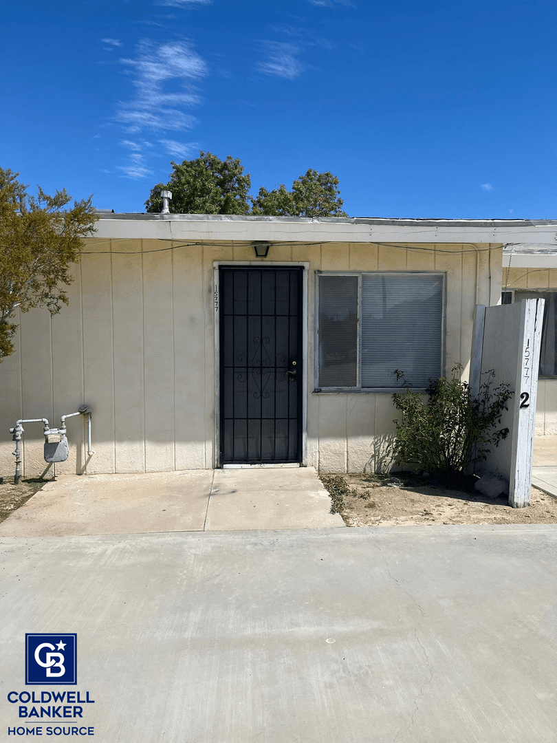 Apple Valley Apartment: 15775 Pohez Rd.