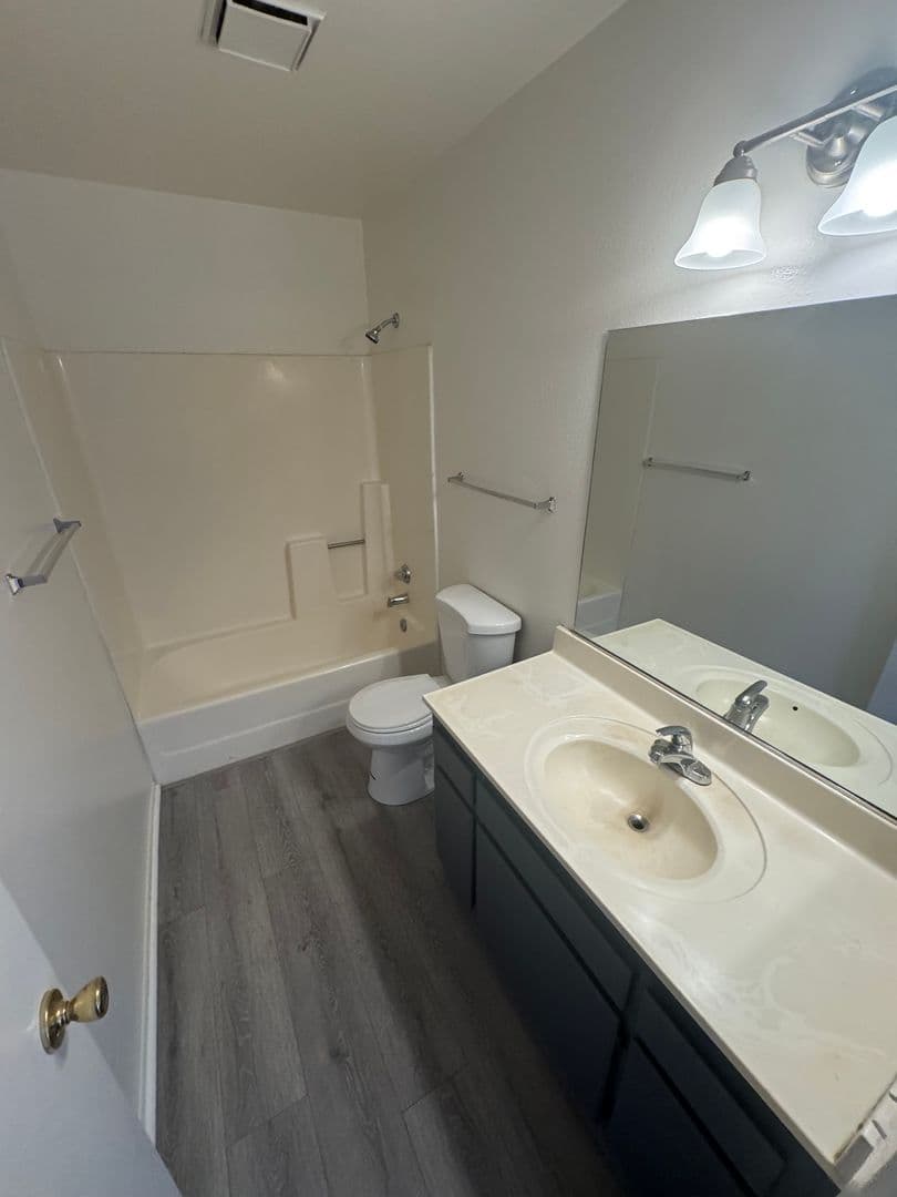Apple Valley Apartment: 15757 Olalee Road
