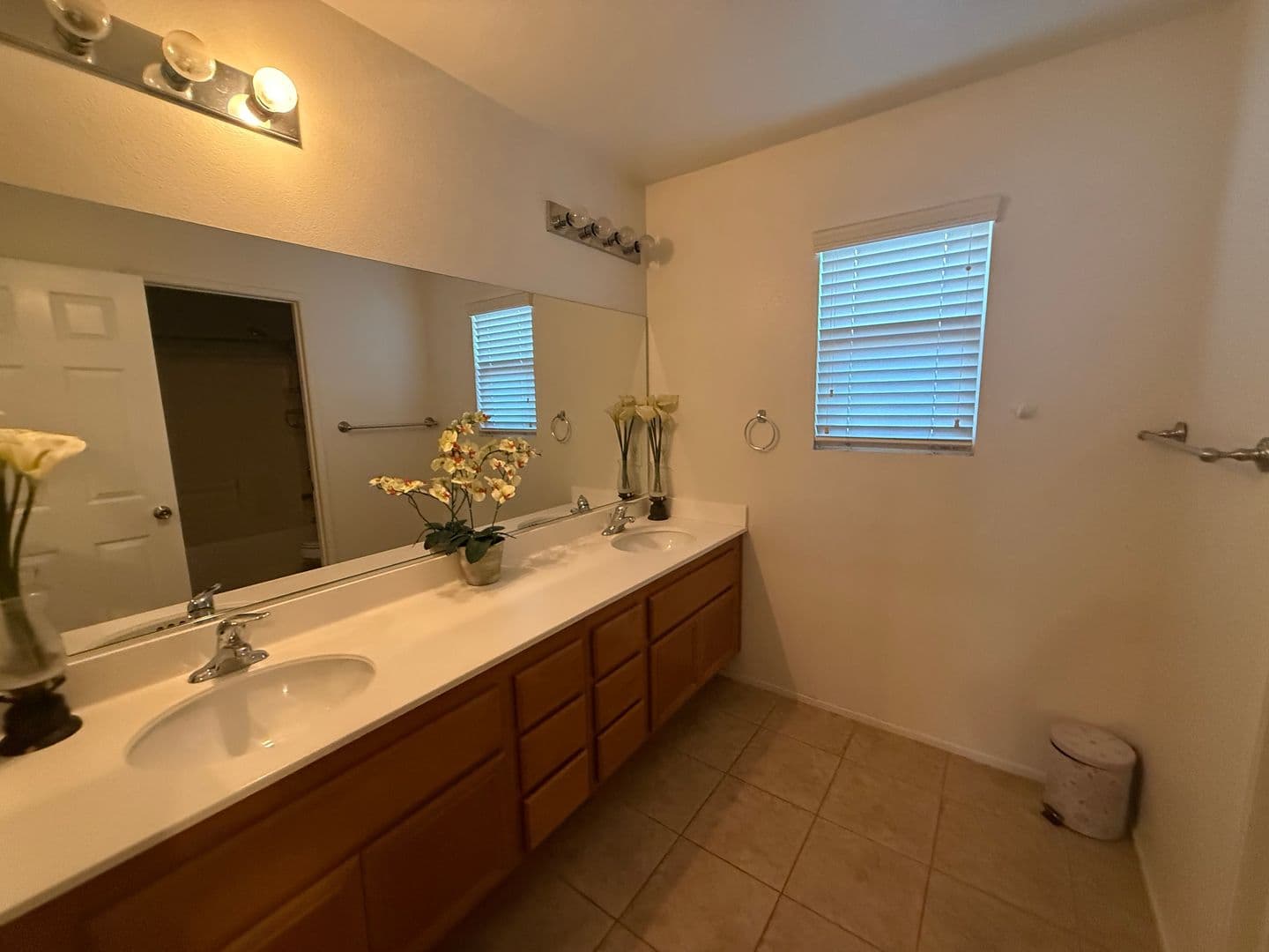 Hesperia House: 12951 Susanville St