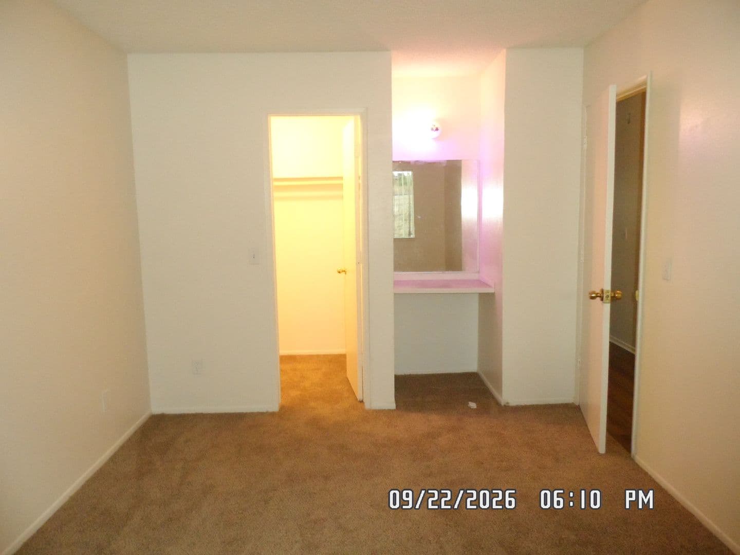 Apple Valley Apartment: 18344 Taloga Road